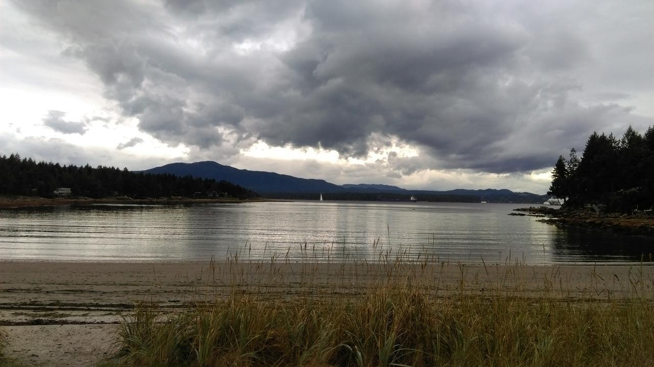 Gabriola Central B&B ภายนอก รูปภาพ