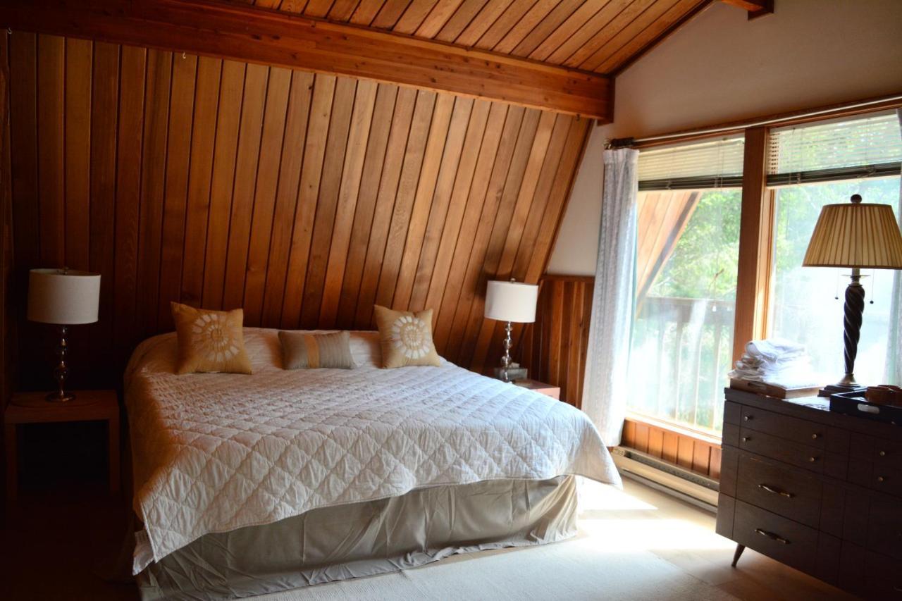 Gabriola Central B&B ภายนอก รูปภาพ
